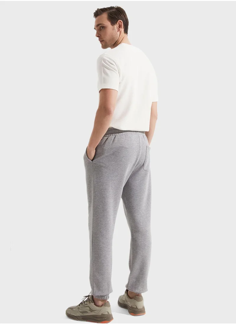 JUNE Essential Drawstring Sweatpants