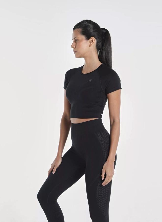 Wizard Women Black Solid Impact Seamless Crop Top - Image 4