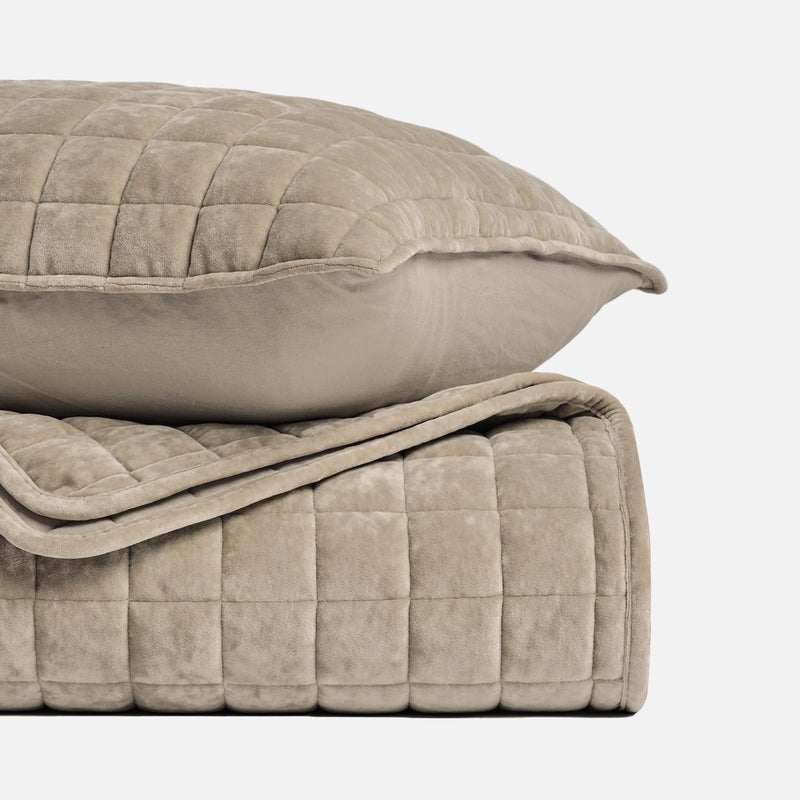 RECYCO Luxury Velvet Quilt Set, California King 118'' x 106'' Oversized Bedspread, Ultra Soft Velvet Comforter, Lightweight Box Stitch Bedding Sets for All Season, with 2 Shams, Urban Taupe - Image 5