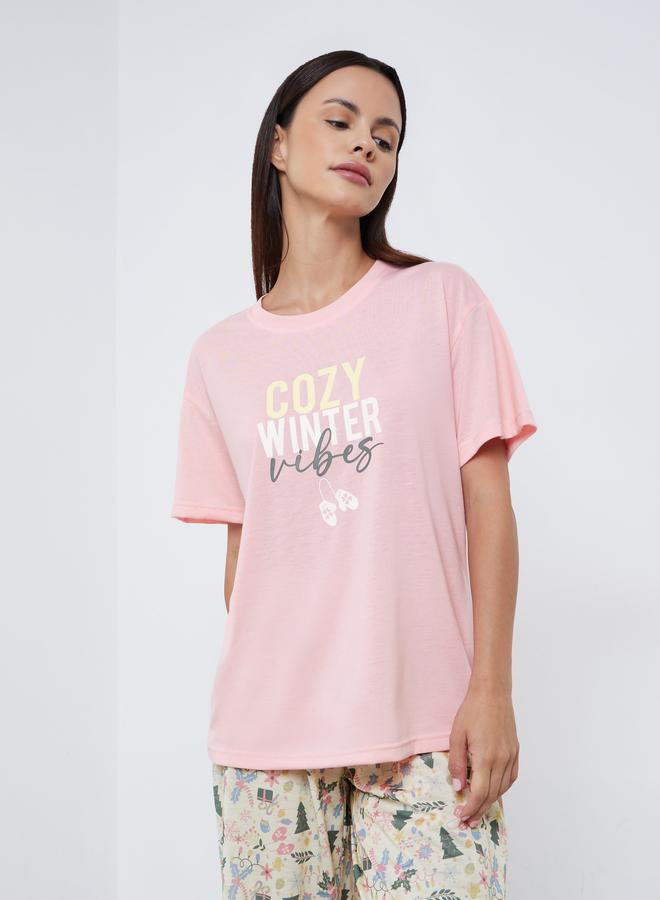 ستايلي طقم بيجاما من بنطال وتيشيرت بأكتاف منخفضة - Image 2