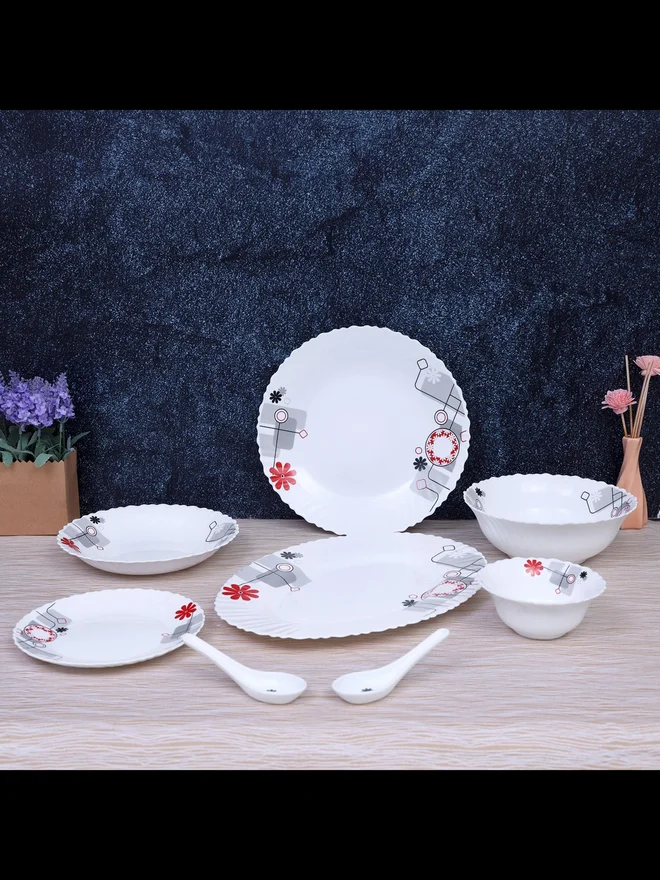 رويال فورد طقم عشاء أوبال  قطعة بتصميم زهري