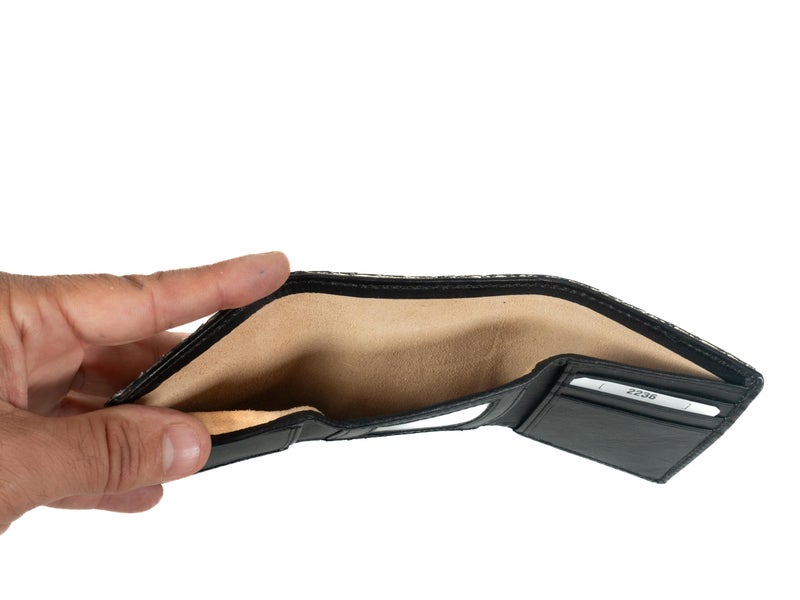 Chichester Inc Genuine Rattlesnake Skin Wallet: Trifold - Image 5