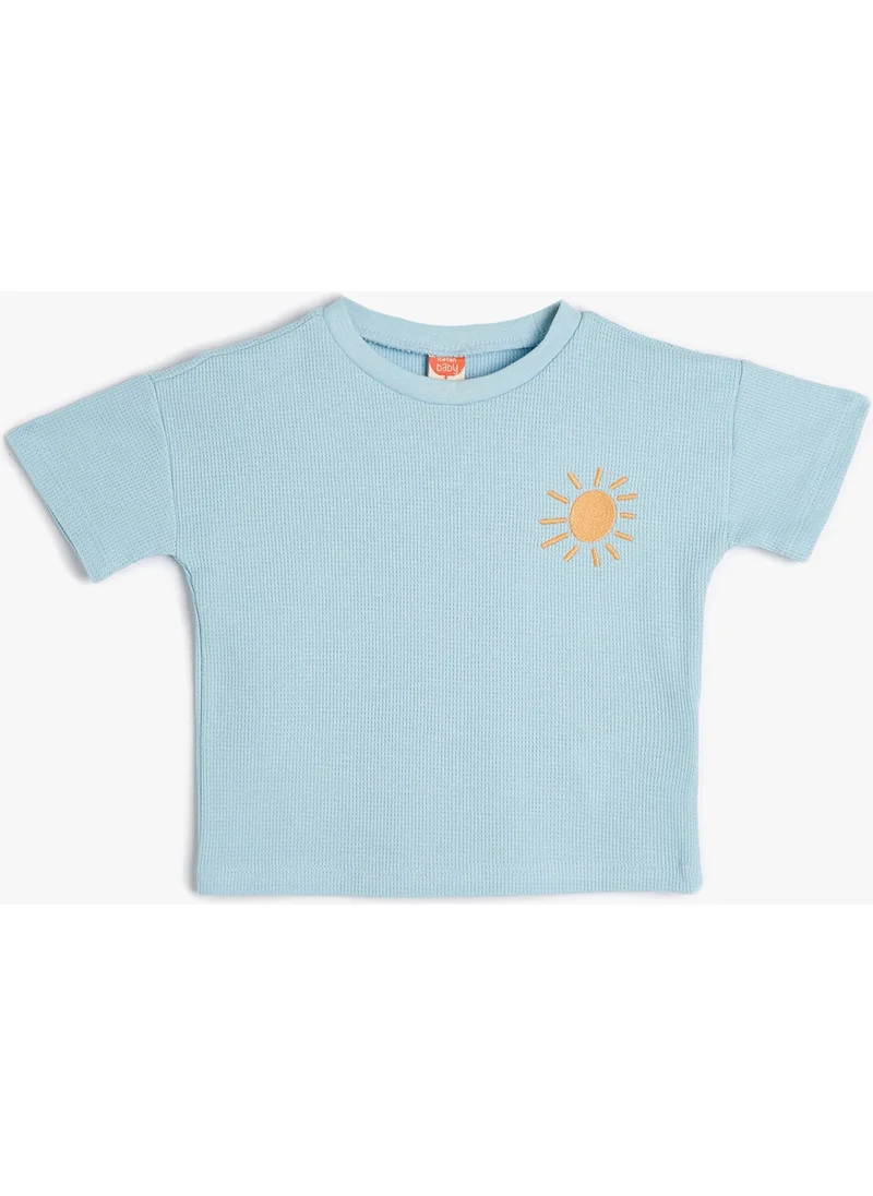 كوتون T-Shirt Short Sleeve Sun Embroidered Crew Neck Cotton