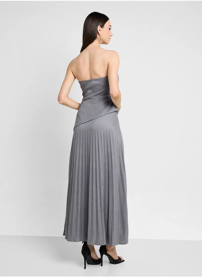 ايلا Bandeau Pleated Dress