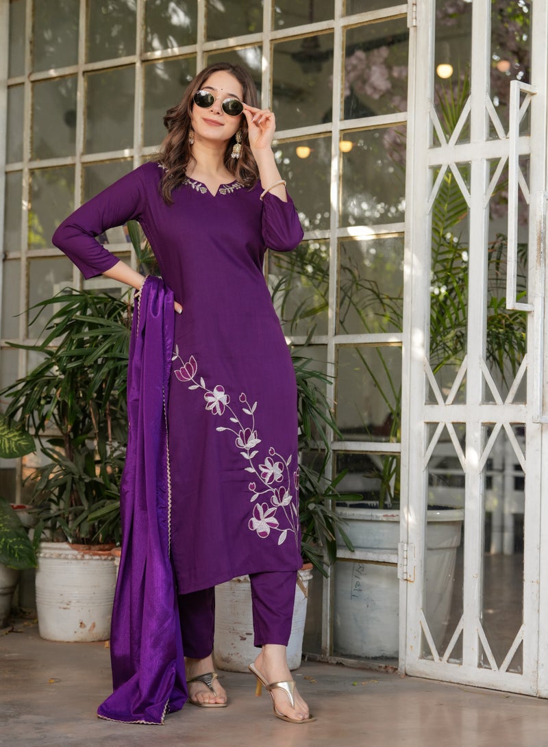 Women's Viscose Rayon Purple embroidery straight kurta with pant and dupatta sets  - Image 2