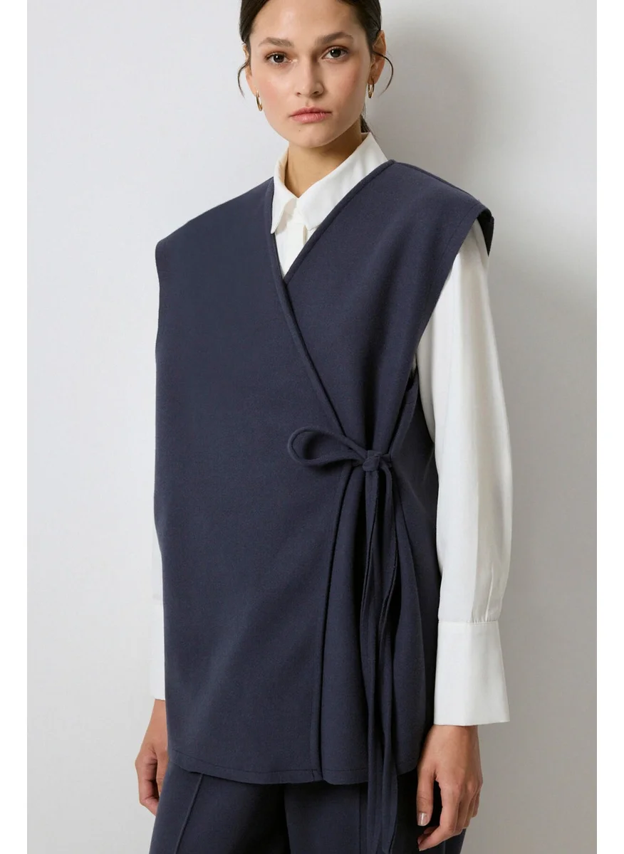 توتشي Side Tie Vest Set