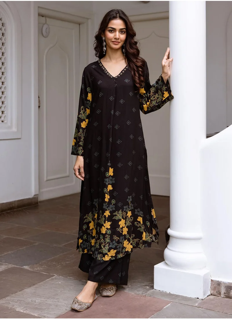 ISHIN Women's Black Rayon Printed Tunic Full Length Palazzo Straight Fit Kurta Set