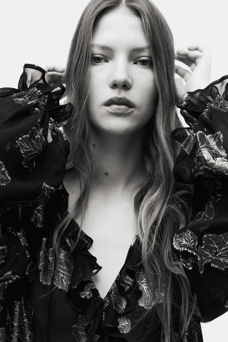 اتش اند ام بلوزة شيفون