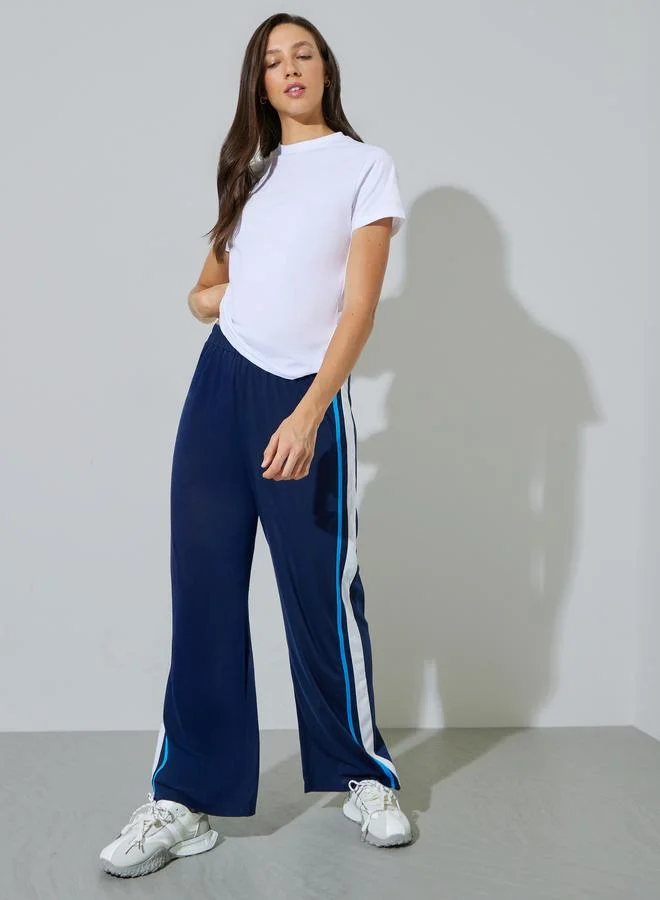 ستايلي White Regular Fit Round Neck T-Shirt