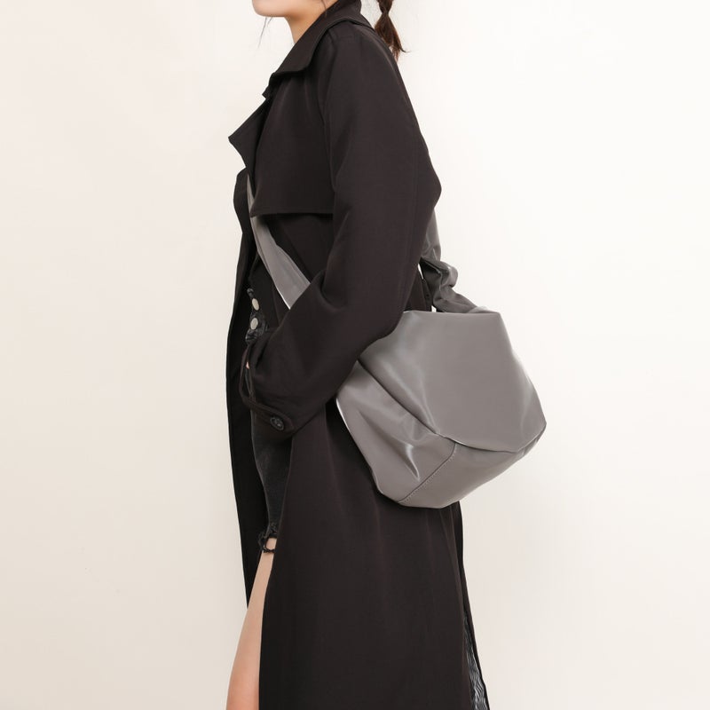 Women's Cloud Bag 2026 New Summer Large Capacity Crossbody Shoulder Bag Soft Leather - Image 4