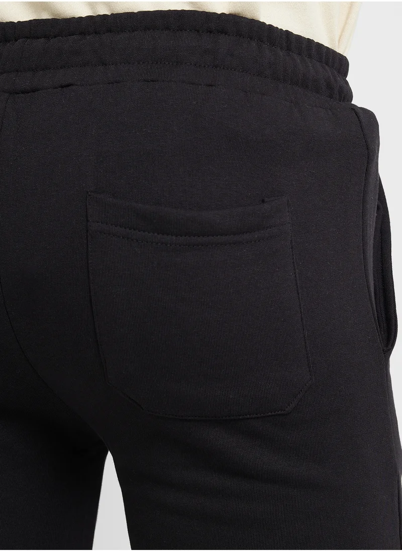 سفنتي فايف Pocket Detailed Knited Shorts