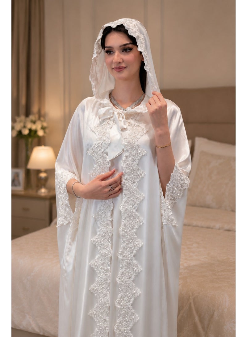 عباية عروس بيضاء فاخرة من الساتان الحريري بغطاء رأس وتطريز دانتيل  مرصع باللؤلؤ - Image 1
