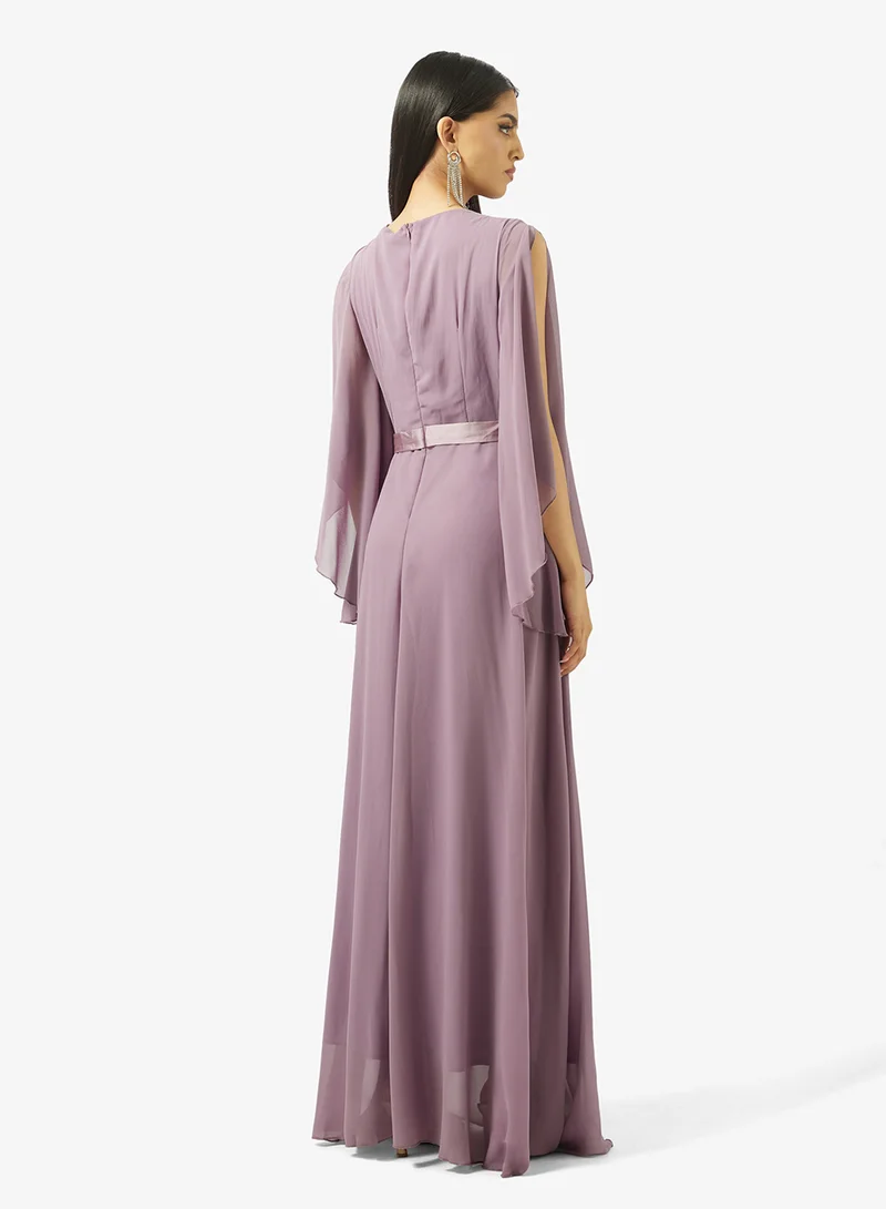 خزانة Flouncy Sleeve A-libe With Embellished Neckline
