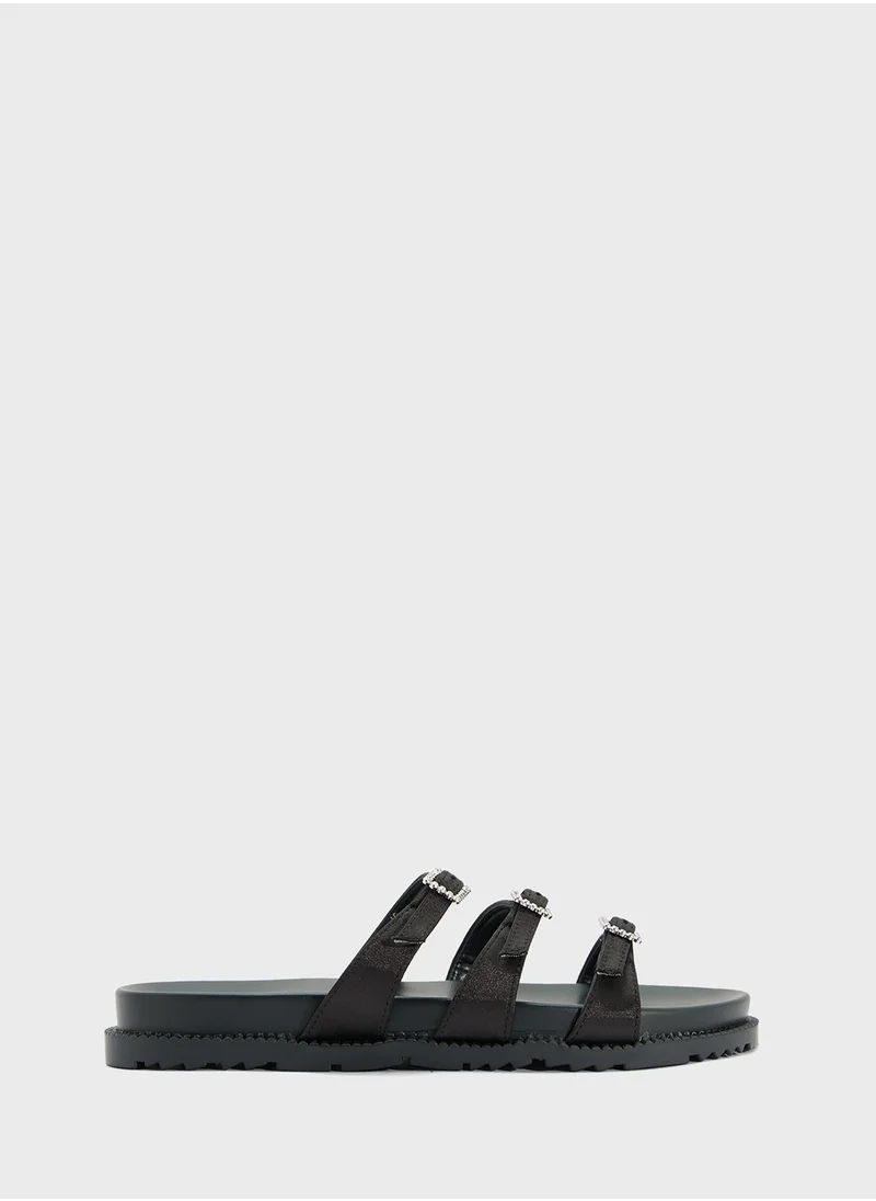 جينجر Triple Strap Casual Sandal