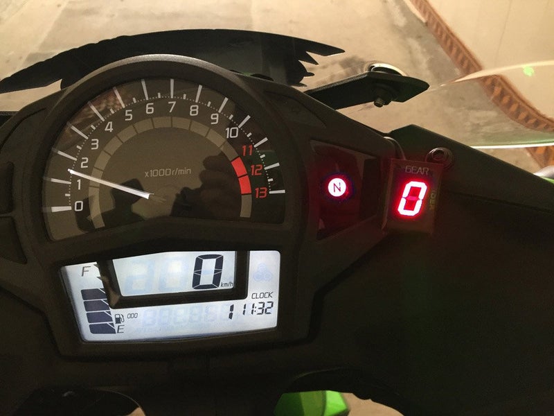 IDEA مؤشر تروس دراجة نارية IDEA لسوزوكي، مؤشر تروس LED أحمر مقاوم للماء لسوزوكي، مستشعرات ذراع نقل LED للدراجة النارية، توصيل وتشغيل (أحمر) - Image 2