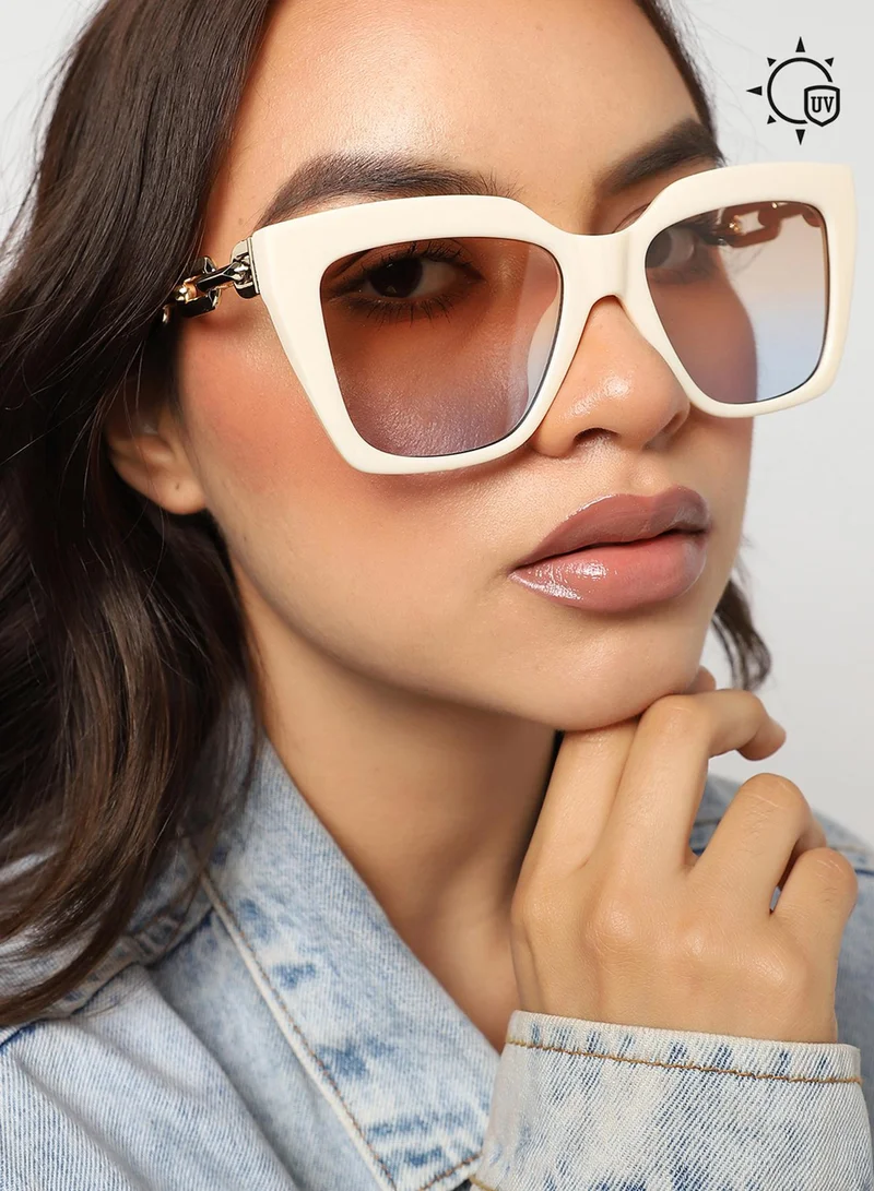 صوص هاوت نظارة عين القطة بإطار أبيض وساق ذهبي