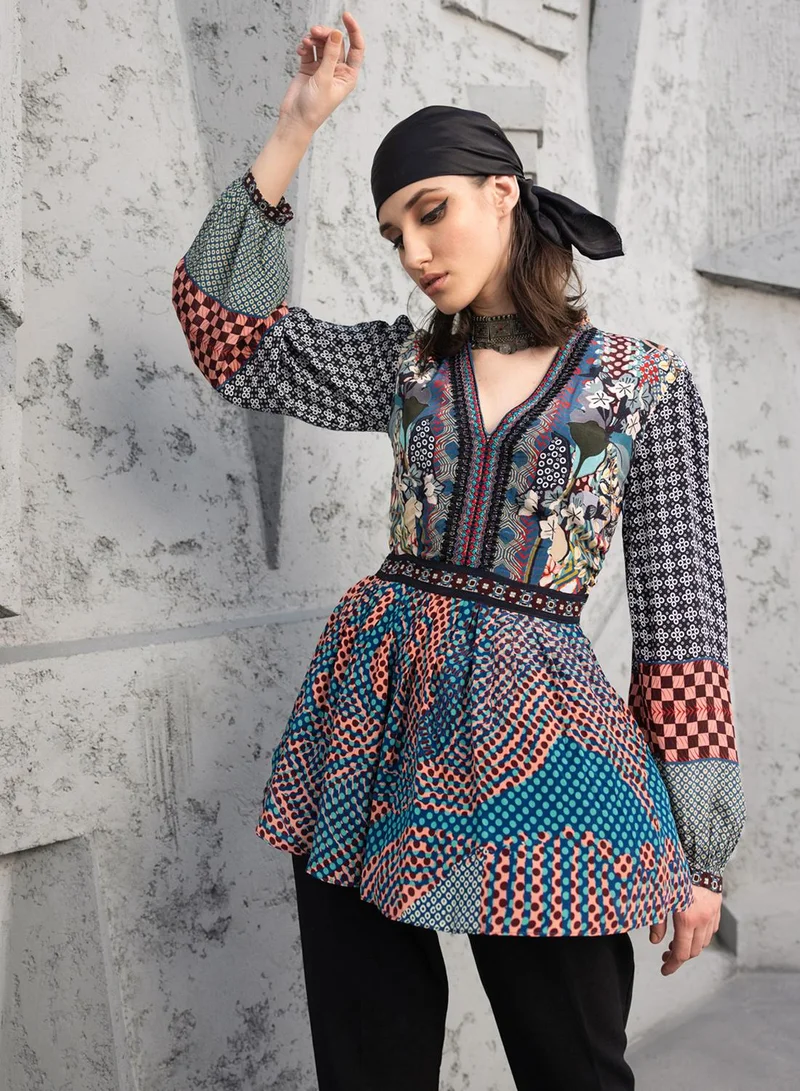 Bhanuni By Jyoti  IRON GREY AND ARCTIC BLUE TOP for Women | Best Price UAE