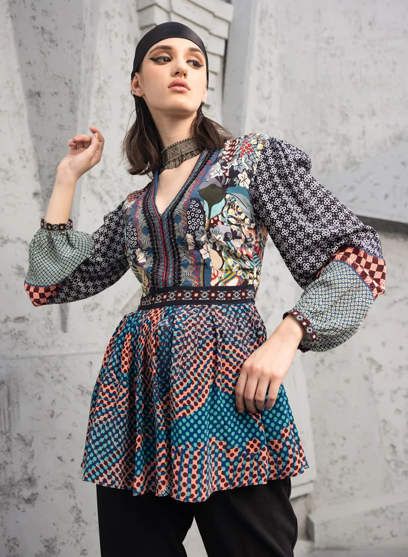 Bhanuni By Jyoti  IRON GREY AND ARCTIC BLUE TOP for Women | Best Price UAE