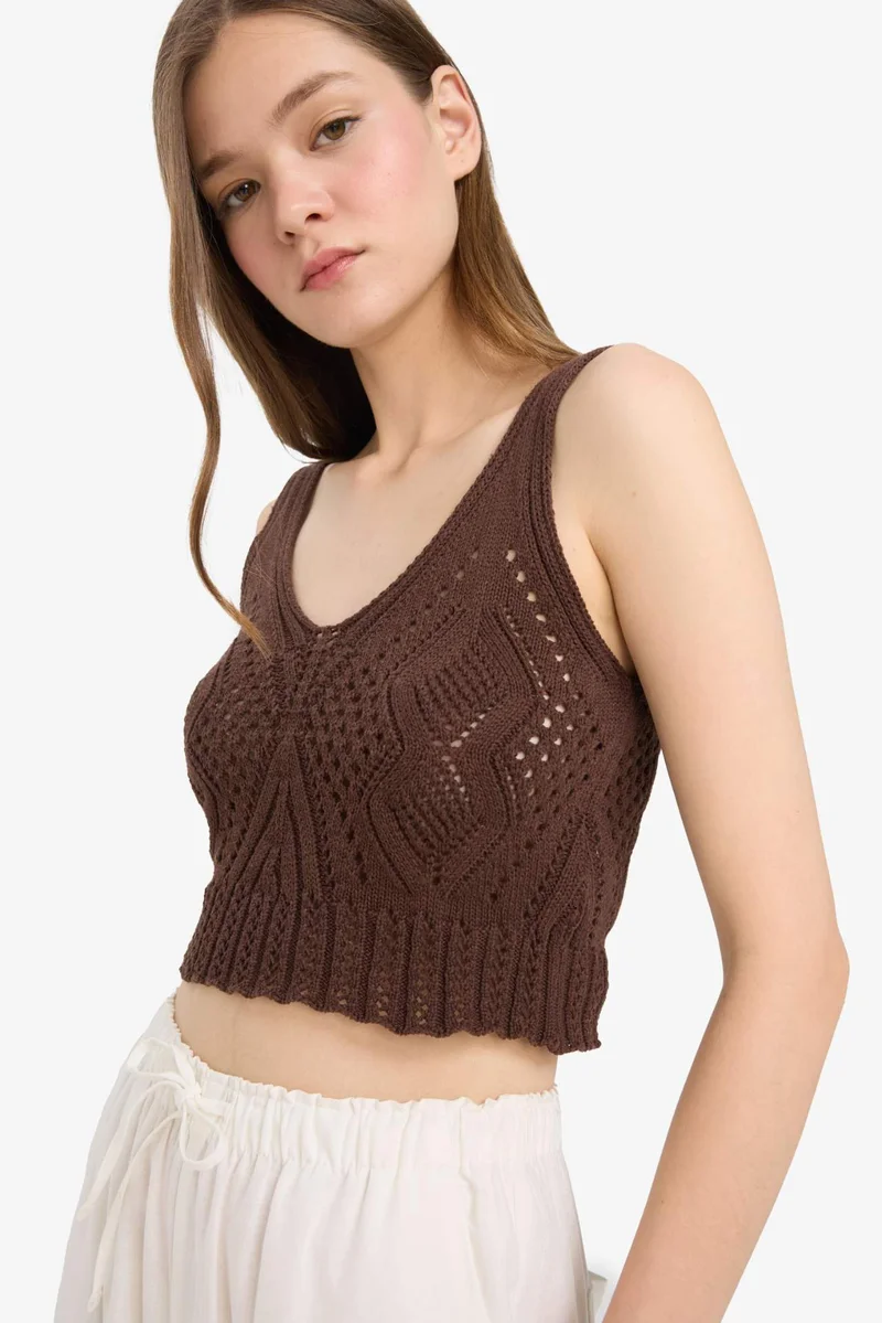 DeFacto Slim Fit V Neck Crochet Blouse