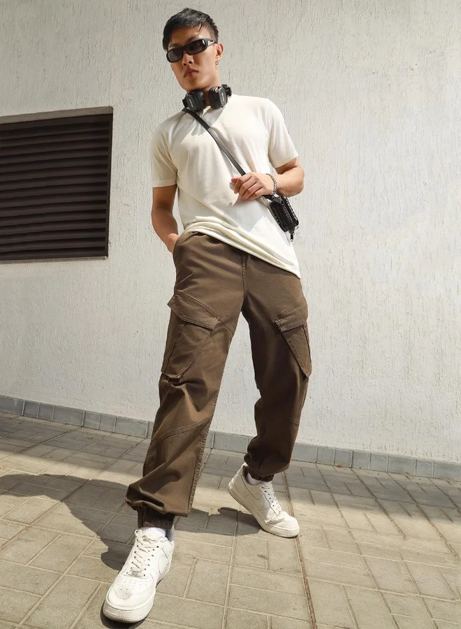 Hubberholme Men's Dark Olive Cotton Blend Solid Pattern Full Length Cargo Relaxed Trouser