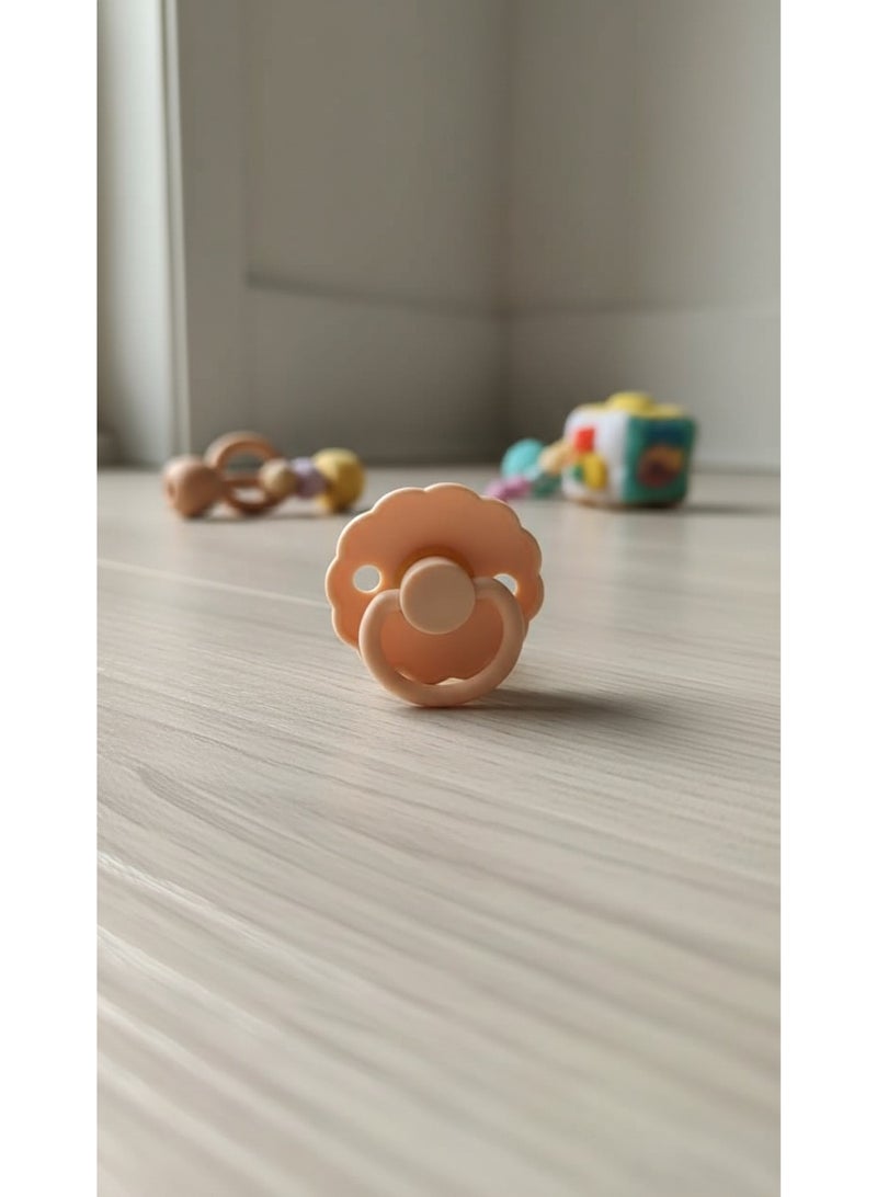 FRIGG Natural Latex Baby Pacifier | Size 2 (6–18 Months) | BPA-Free, Orthodontic Soother | Designed & Made in Denmark - Image 4