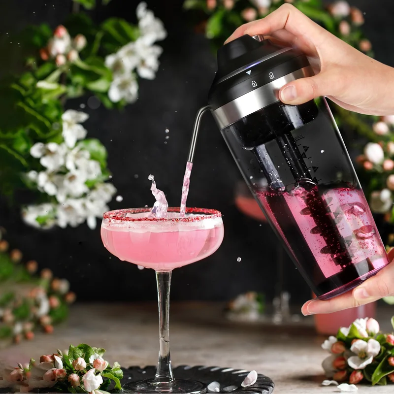 Simply Kitchen Cocktail Shaker With Pump Black