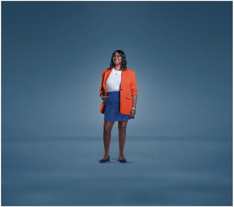 JOBST UltraSheer Knee High Compression Stockings 15-20 mmHg, Closed Toe, Medium Size in Classic Black - Image 5