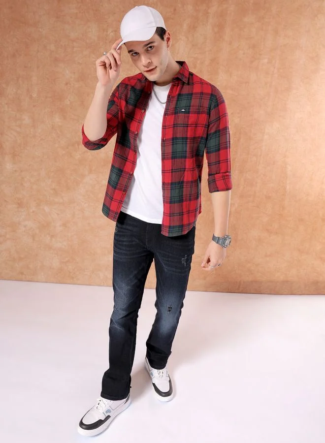 The Indian Garage Co Men Slim Fit Checkered Full Sleeves Cutaway Collar Casual Shirt