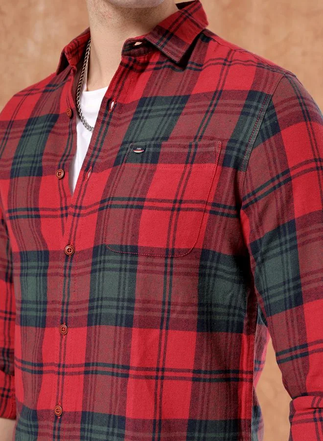 The Indian Garage Co Men Slim Fit Checkered Full Sleeves Cutaway Collar Casual Shirt