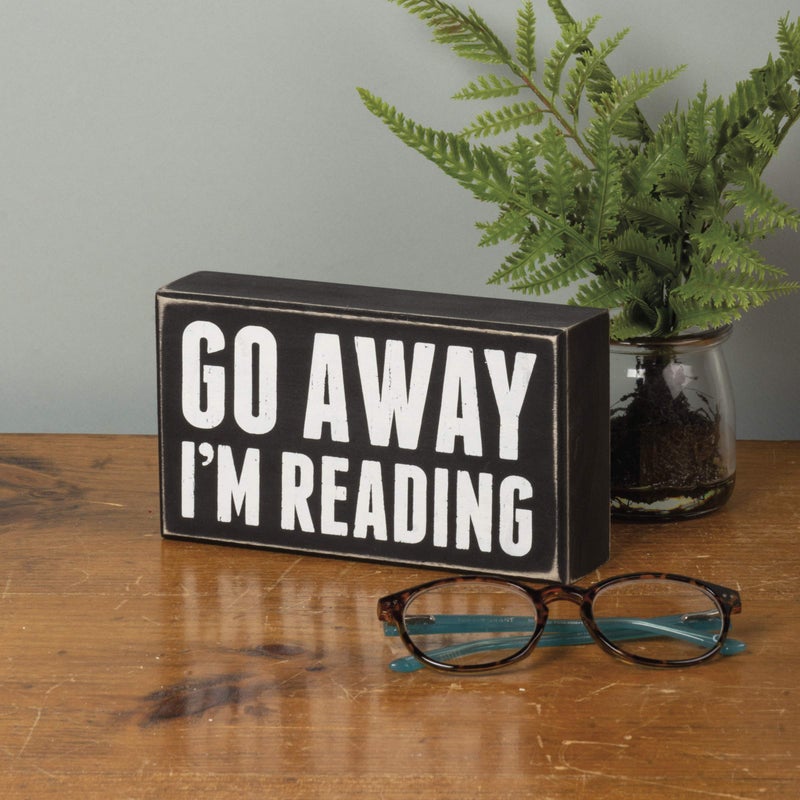 Primitives by Kathy 19422 Box Sign  7"" x 4""  I'm Reading - Image 2
