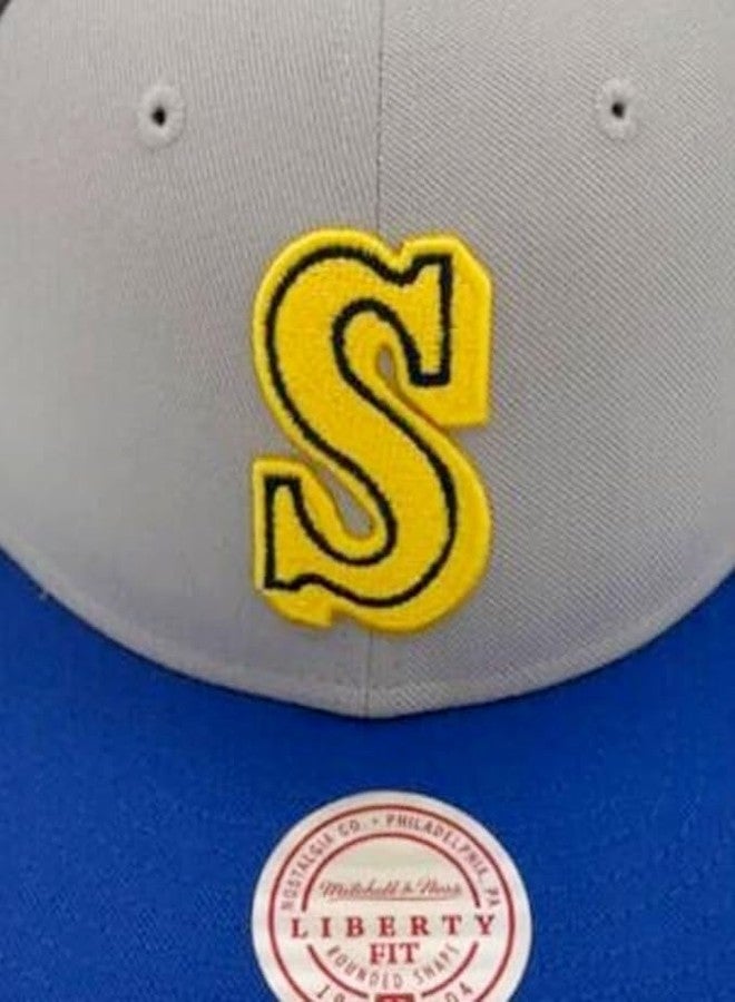 ميتشل آند نيس قبعة ميتشل آند نيس MLB سياتل مارينرز تريبل بلاي ليبرتي سناباك قابلة للتعديل - رمادي/ألوان الفريق (الولايات المتحدة، ألفا، مقاس واحد، رمادي، سياتل مارينرز) - Image 4