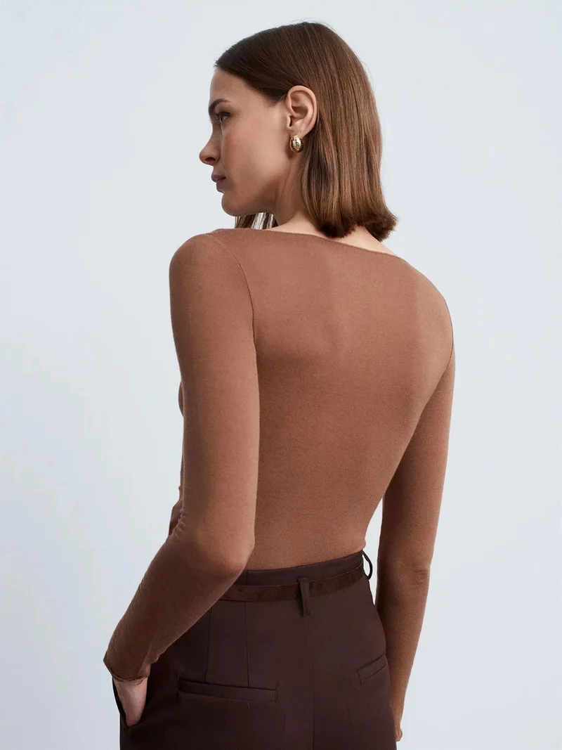 ديلفين DILVIN Slim Fit Boat Neck Long Sleeve Knit Blouse