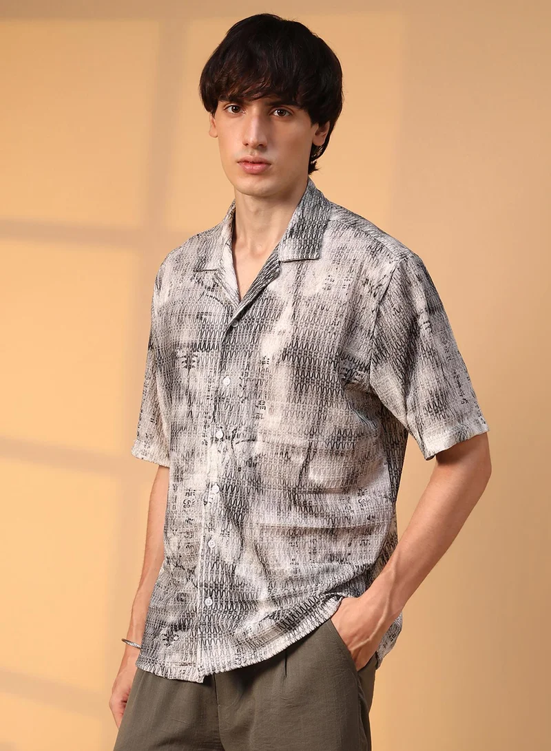 Campus Sutra Campus Sutra Men's Charcoal Black & Ivory White Faded Woven Oversized Shirt For Casual Wear | Cuban Collar | Short Sleeve | Button Closure | Oversized Shirt Crafted With Comfort Fit For Everyday Wear