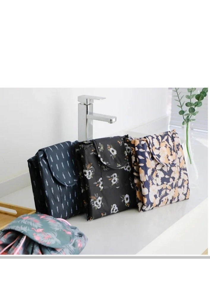 حقيبة المكياج تصميم رائع  مصنعة من قماش متين عالي الجوده مستورده - Image 2