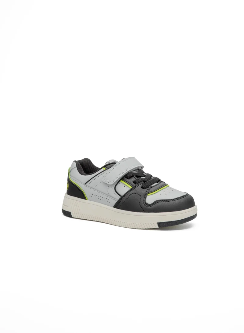 باتا حذاء رياضي بإغلاق سهل للاستخدام اليومي