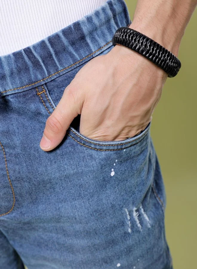 The Indian Garage Co Men Regular Fit Solid Mid-Rise Stretchable Denim Cargo Joggers