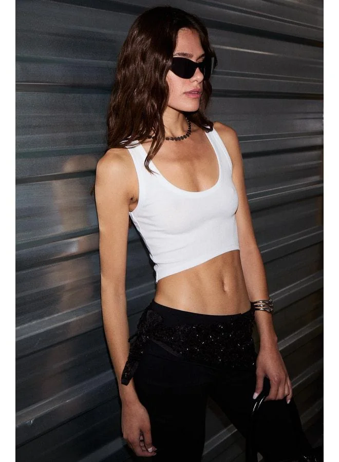 GRIMELANGE HANKAN Women's Soft and Stretchy Fabric Organic Cotton Crop White Tank Top.