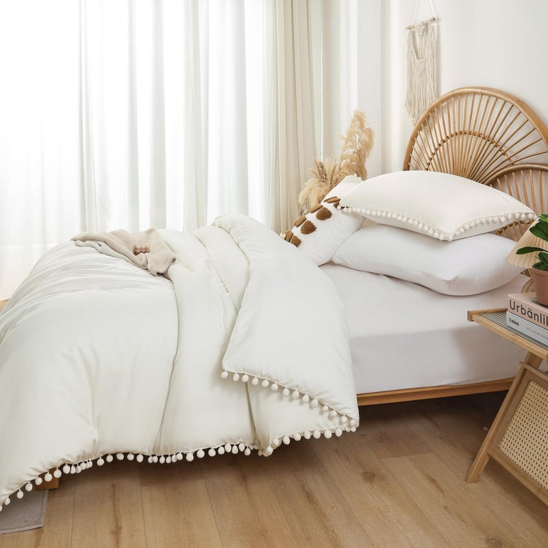 YIRDDEO Ivory Queen Ball Pom Fringe Comforter Set 3pcs, Boho Off White Aesthetic Luxurious Queen Bedding Set 3 Pieces, Vintage Ultra Soft Microfiber Comforter Set - Image 3