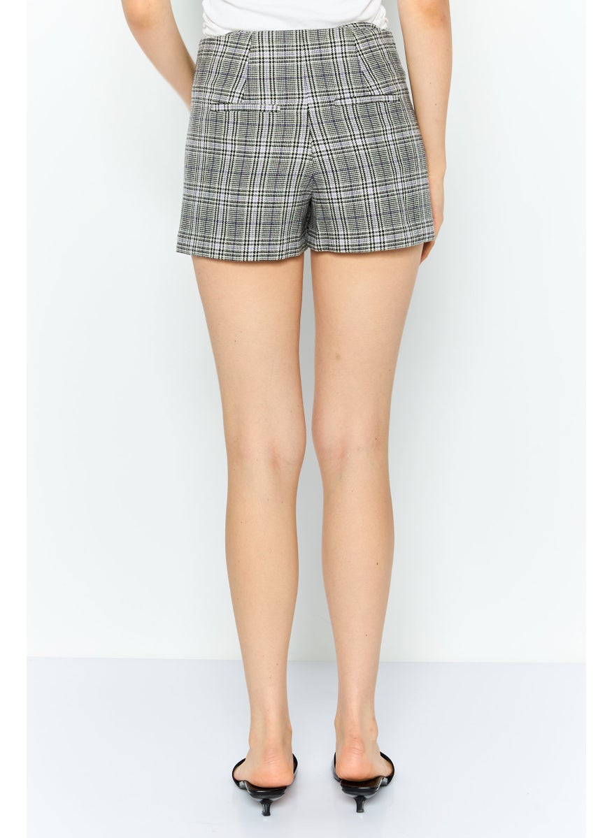 ONLY Women Textured Pull On Basic Short, Black  - Image 2