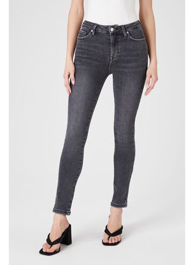 FOREVER 21 Stone Wash Skinny Jeans - Image 1