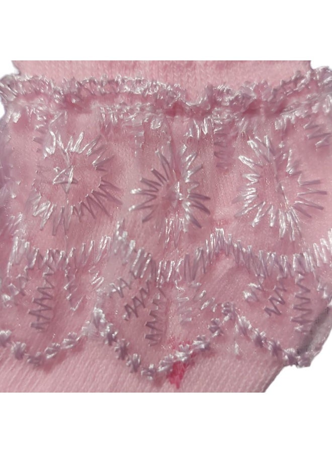 Baby girl's lace ruffle sock set for newborns, 3 pieces - Image 2