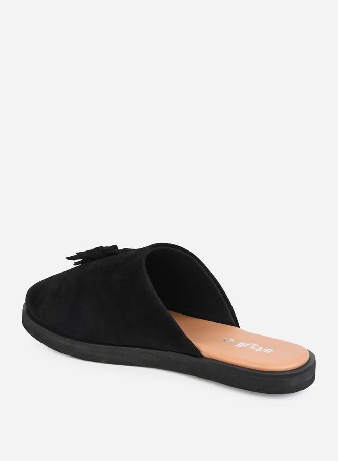 ستايلي قباقيب من جلد الغزال مع تفاصيل شرابة - Image 4