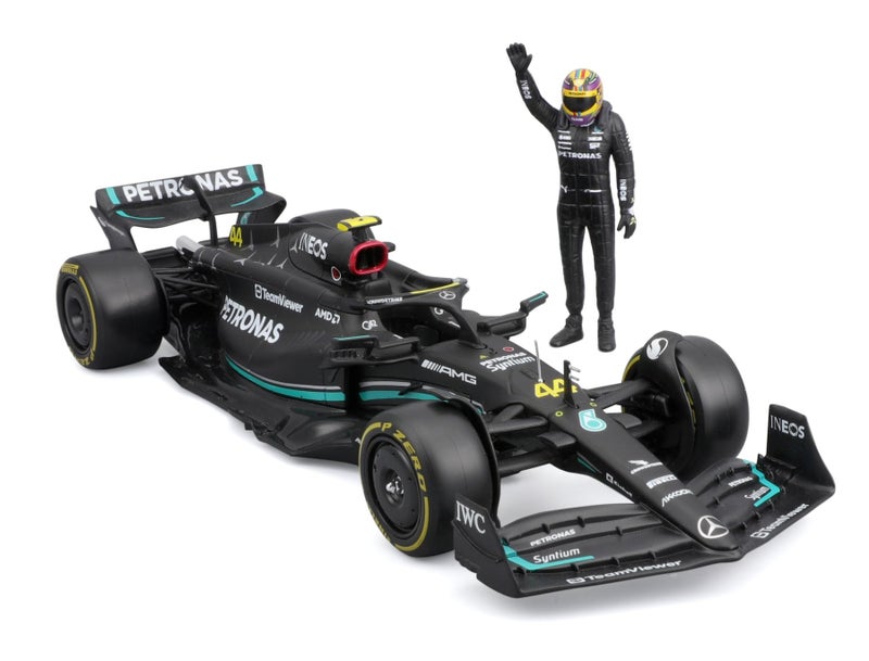 Bburago - 1/24 Scale Model Compatible With Mercedes-AMG Petronas F1 E Performance W14# 44 Compatible With Lewis Hamilton 2023 With Pilot Figure, Black - Image 2