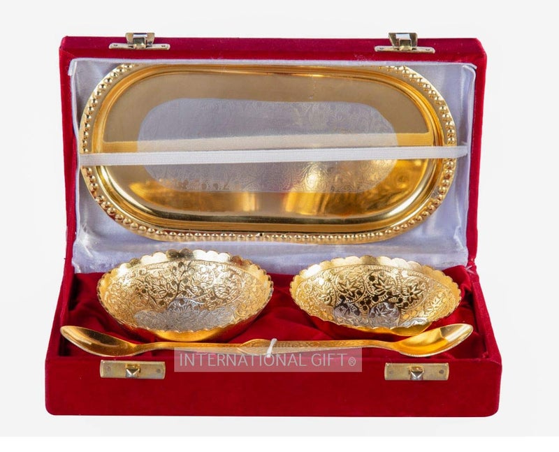 INTERNATIONAL GIFT® German Golden Round Bowl Set with Tray and Spoon with Velvet Gift Box Packing and with Carry Bag (Set of 2 Piece) - Image 4
