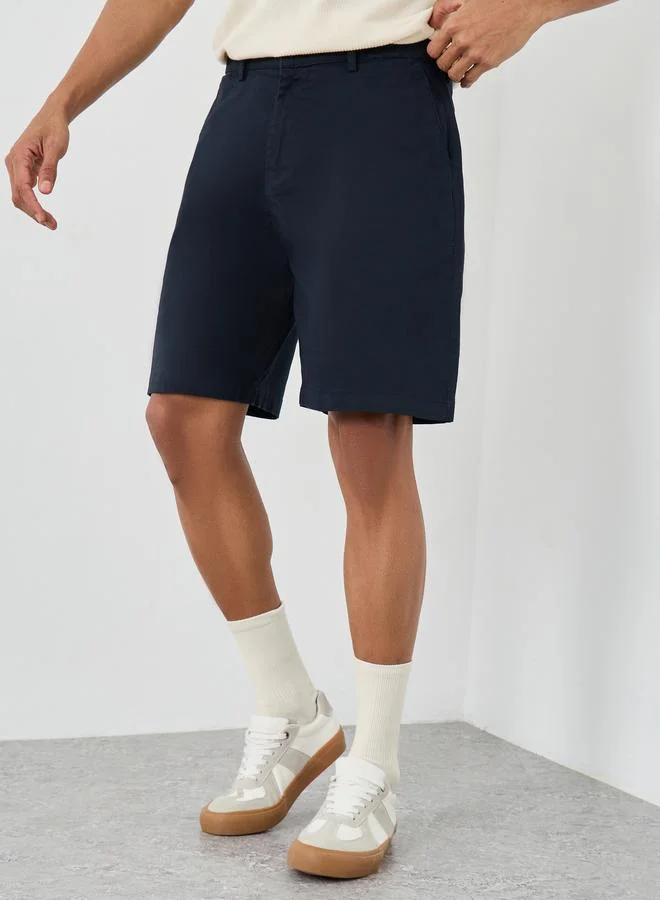 ستايلي Styli Men Navy Blue Regular Twill Chino Shorts