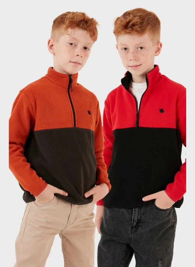 ليلا ليلا سويت شيرت قطعتين بسحاب نصي وياقة واقف