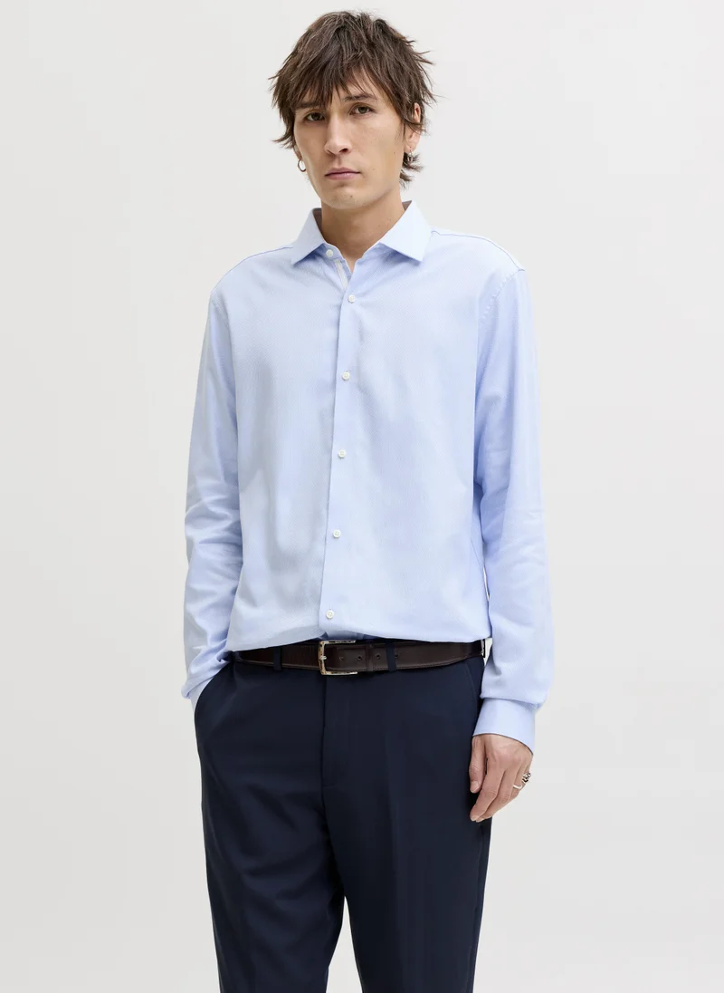 Essential Long Sleeve Shirt