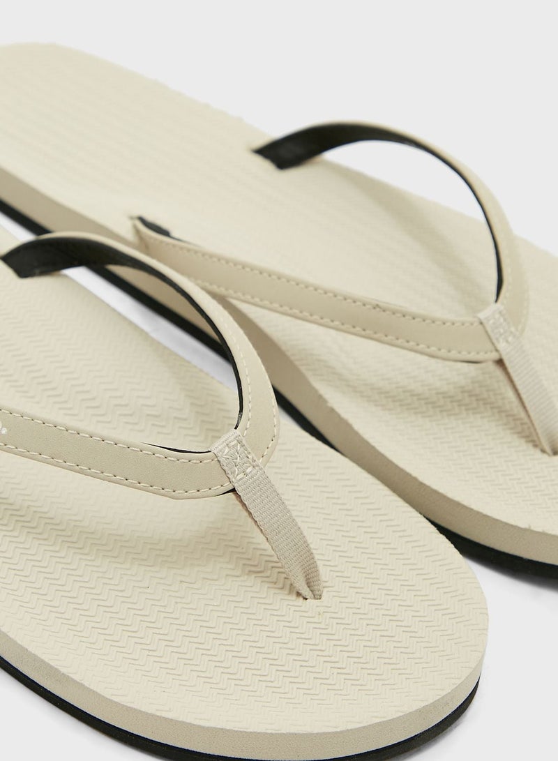 indosole Casual Flip Flops - Image 5
