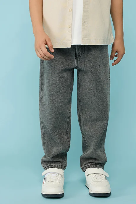 أر أند بي Washed Relaxed Jeans with Button Closure