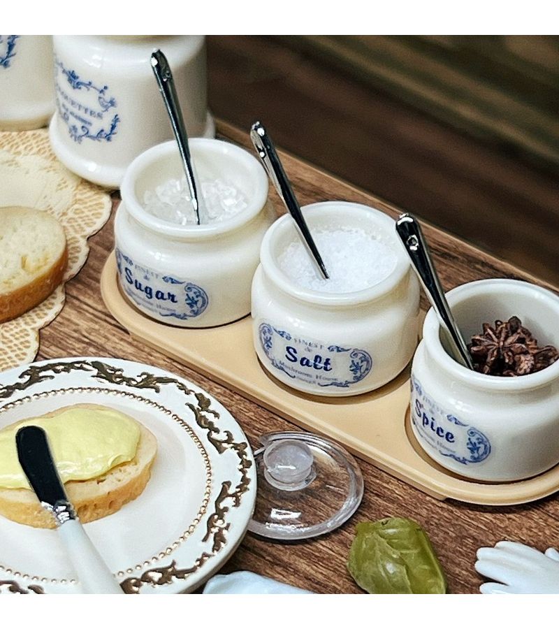 7Pcs White Miniature Dollhouse Kitchen Seasoning Jars Storage Set - Image 5